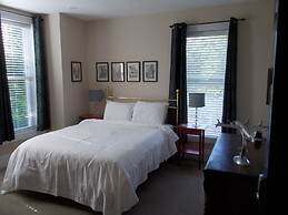 Seaway Manor