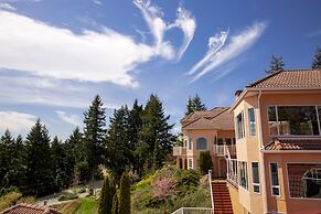 Villa Eyrie Resort