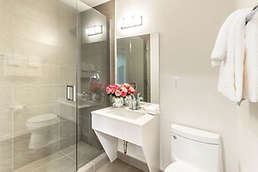 Villa Eyrie Resort