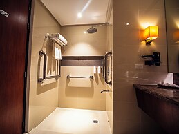 Best Western Plus The Ivywall Hotel - Palawan