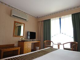 Beach Bay Hotel