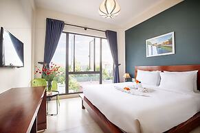 Green Apple Hotel