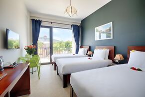 Green Apple Hotel