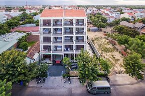 Green Apple Hotel