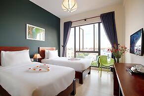 Green Apple Hotel