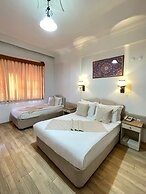 Hotel Karyatit Kaleiçi