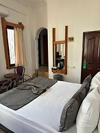 Hotel Karyatit Kaleiçi