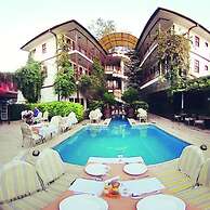Hotel Karyatit Kaleiçi