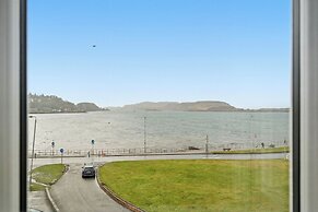 Corran House Guest House & Hostel