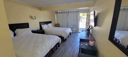 North Shore Wayside Inn