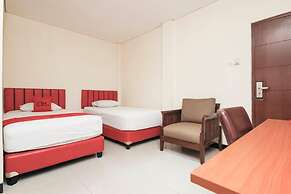 RedDoorz Plus @ Jalan Pemuda Jakarta