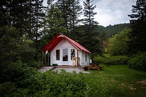 Maisonnettes Camping de la Baie de Perce