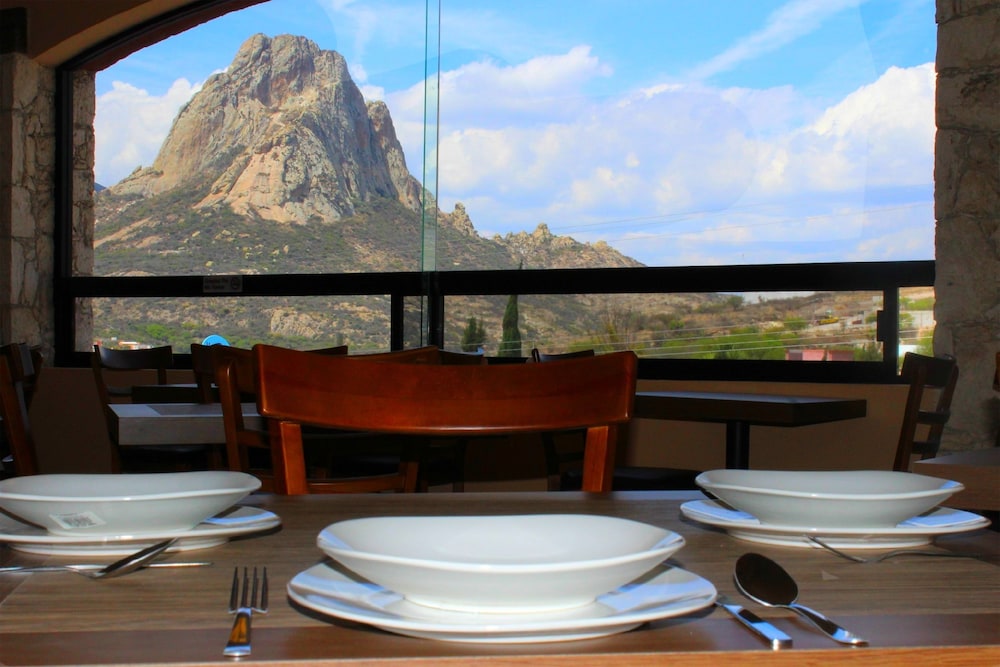 Hotel Villa Bernal