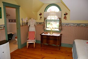 Bugaboo Cottages