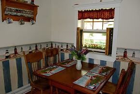 Bugaboo Cottages