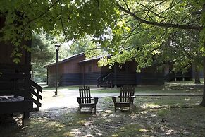 Giant City Lodge