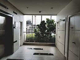 Holi 1Medini Suites