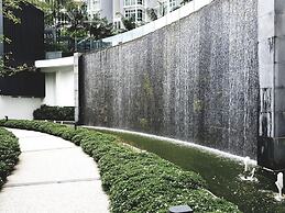 Holi 1Medini Suites