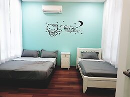 Holi 1Medini Suites