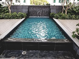Holi 1Medini Suites
