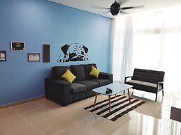 Holi 1Medini Suites