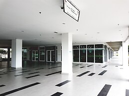 Holi 1Medini Suites