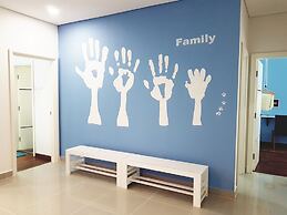 Holi 1Medini Suites