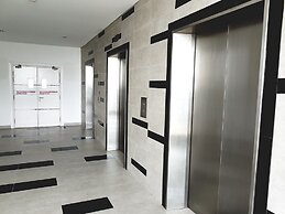 Holi 1Medini Suites