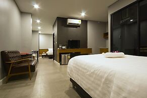 C Cha-am Hotel