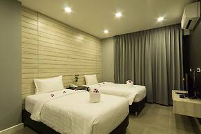 C Cha-am Hotel