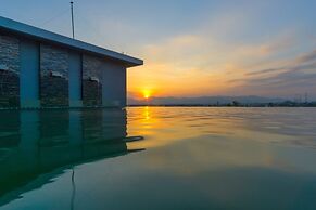 C Cha-am Hotel