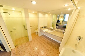 Park Avenue Hotel
