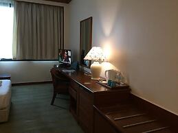 Park Avenue Hotel