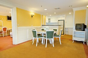 Park Avenue Hotel