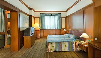 Park Avenue Hotel