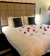 Ellen Hotel