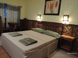 Love's Beach and Dive Resort