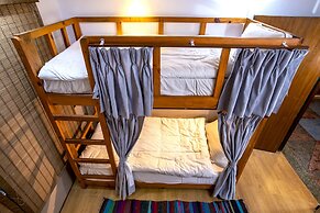Shangri-la Boutique Hotel