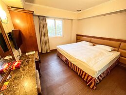 Spring Art Hotel