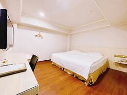 Spring Art Hotel