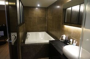 Hotel MU