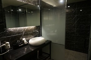 Hotel MU
