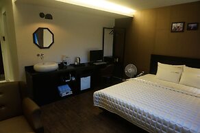 Hotel MU