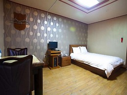 Hue Hotel