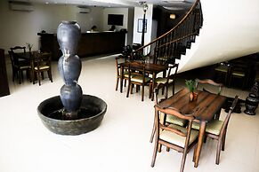 Palm Grass Hotel