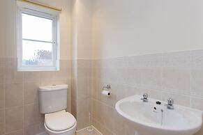 5 Rosebay Gardens
