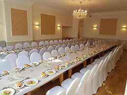 The Antrobus Hotel
