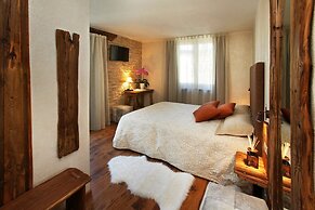 Serendipity Hotel