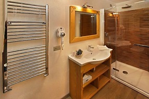 Serendipity Hotel