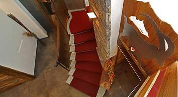 Serendipity Hotel
